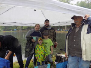 family fishing free